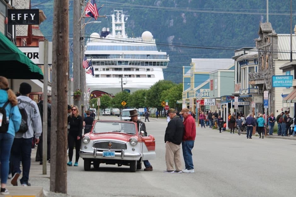 Cover image for article: State has not confirmed Steadman Street reopened, and Nome school buses start today