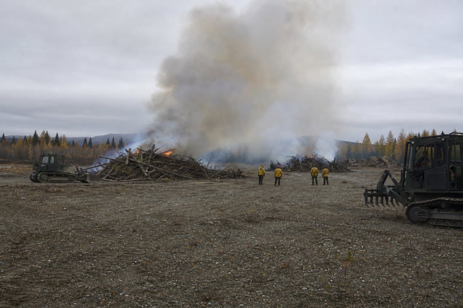 Cover image for article: Fire crews to burn debris piles on Interior Army training lands through Oct. 31