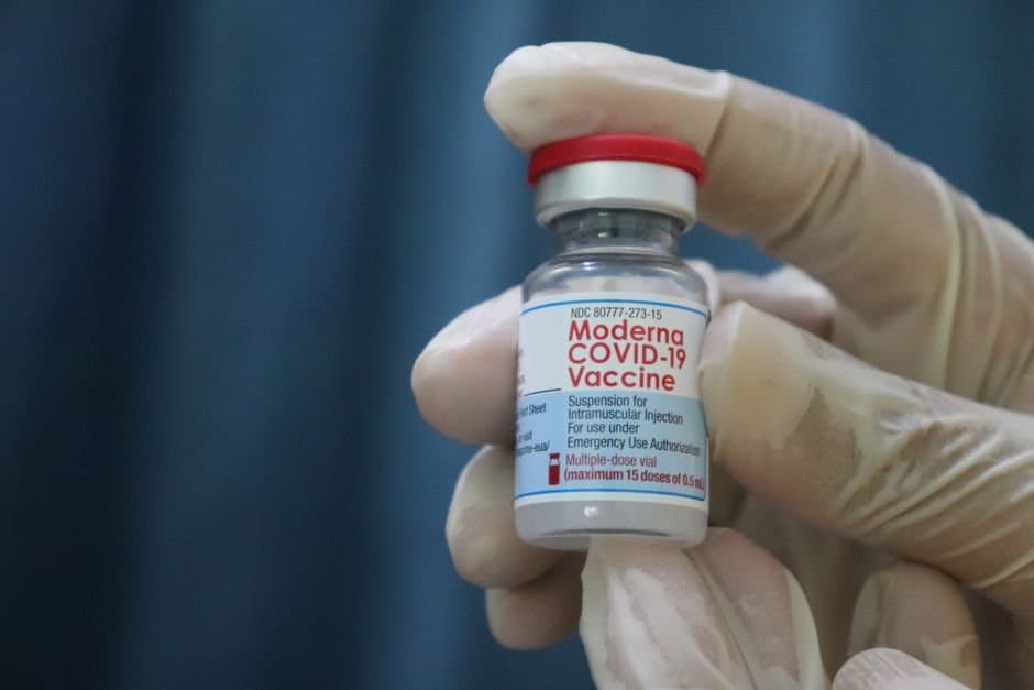Cover image for article: Updated COVID-19 vaccines reach Alaska pharmacies as state epidemiologists urge clinicians to recommend them