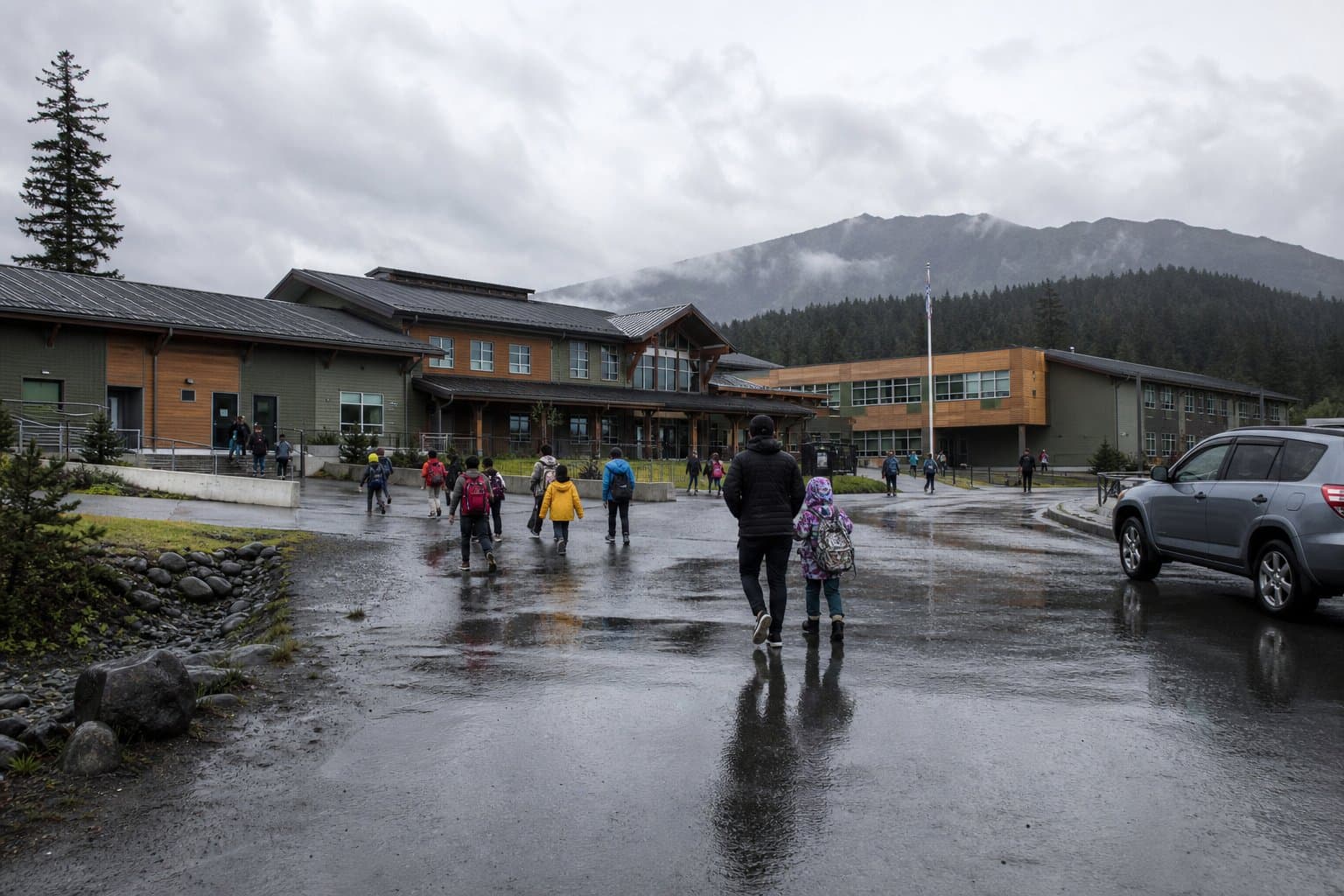 Cover image for article: Alaska Municipal League calls on state to repay school bond debt shortfalls