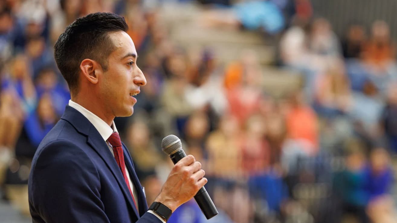 Cover image for article: ASD Superintendent Jharrett Bryantt says he will leave for Virginia district