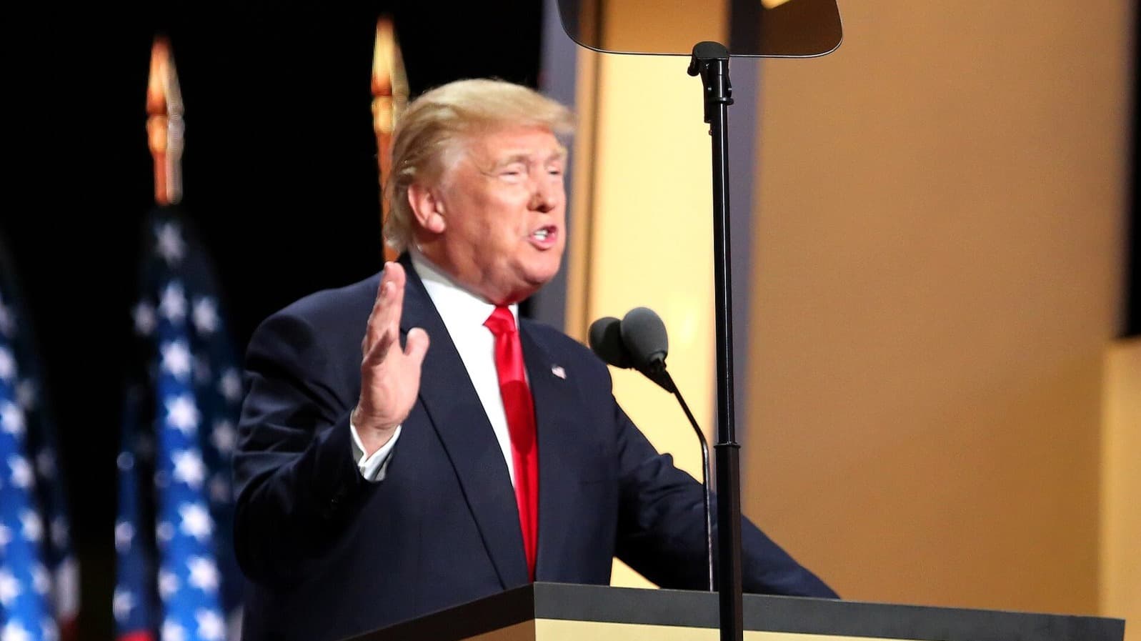 Cover image for article: Trump calls Murkowski a disgrace and urges Alaskans to repeal ranked-choice voting