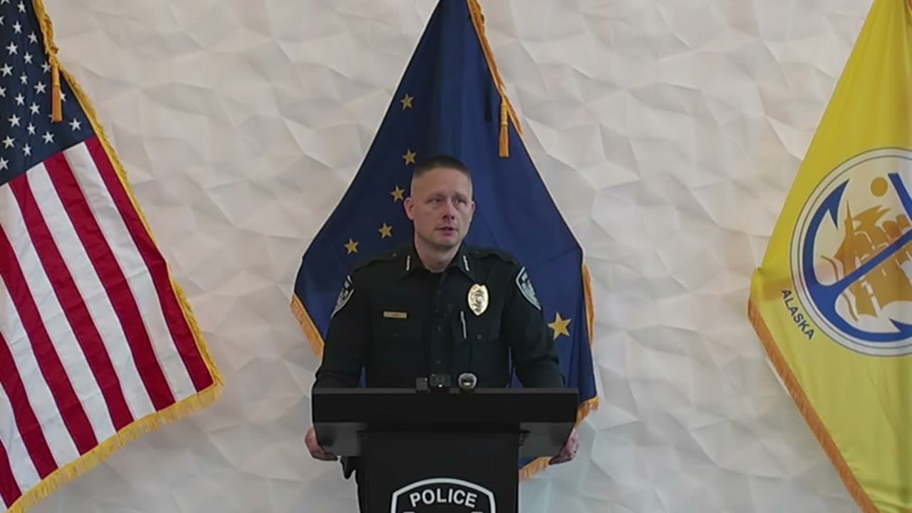 Cover image for article: Anchorage police shoot carjacking suspect after East 37th Avenue standoff