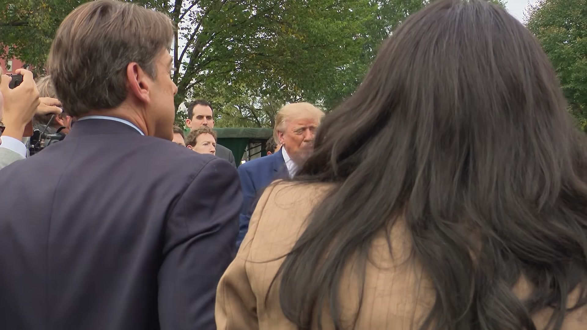 Cover image for article: Tech executives sign voluntary AI safety accord with Trump, who orders agencies to call AI 'SI'